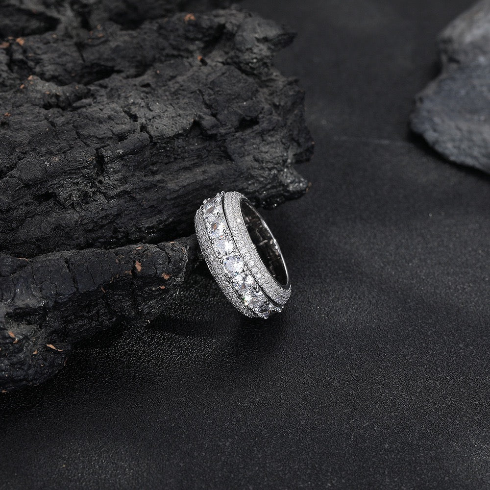 Rotatable Zircon Ring