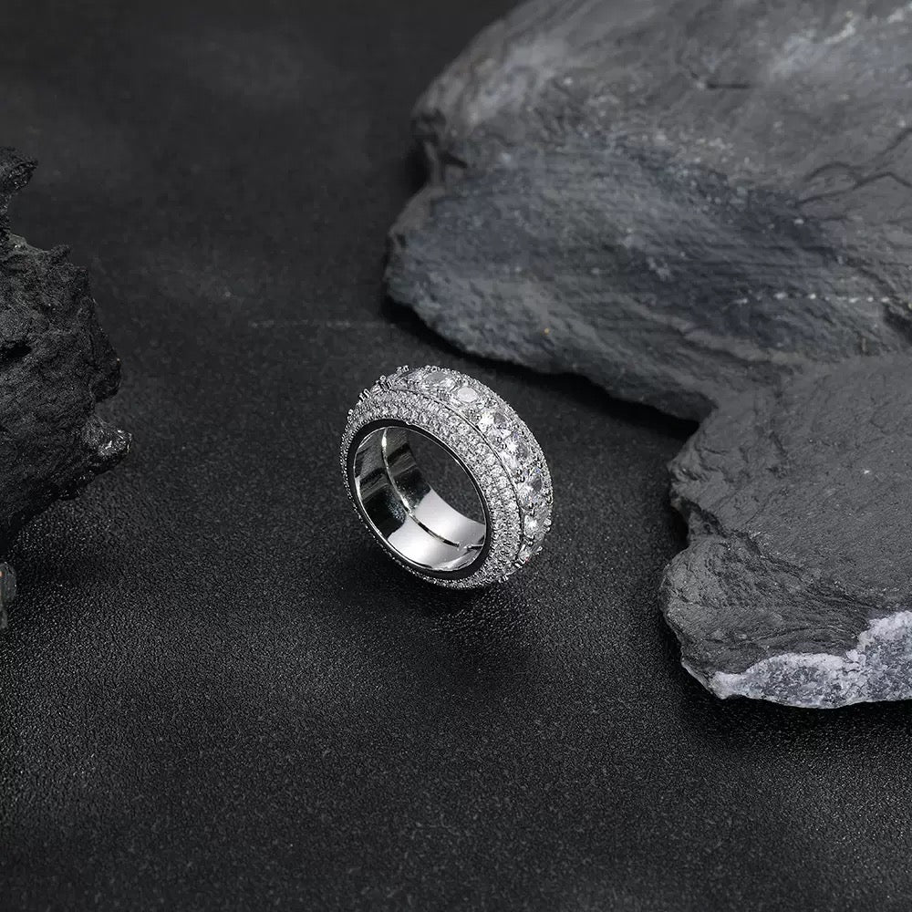 Rotatable Zircon Ring