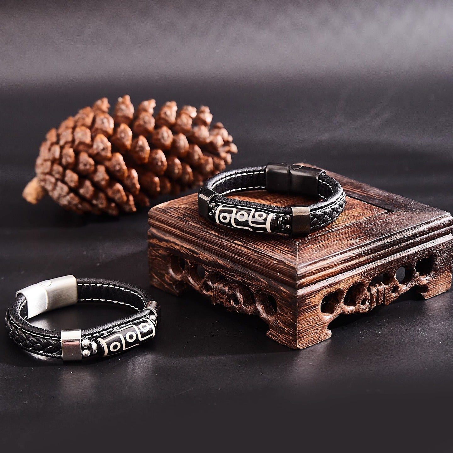 Nine-eye Ceramic And Leather Bracelet